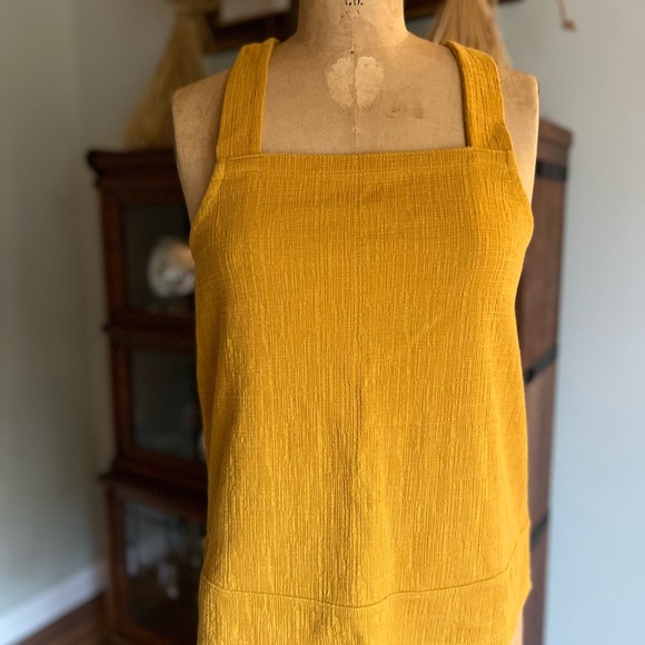Madewell sleeveless gold textured material top with buttons medium - Picture 1 of 8